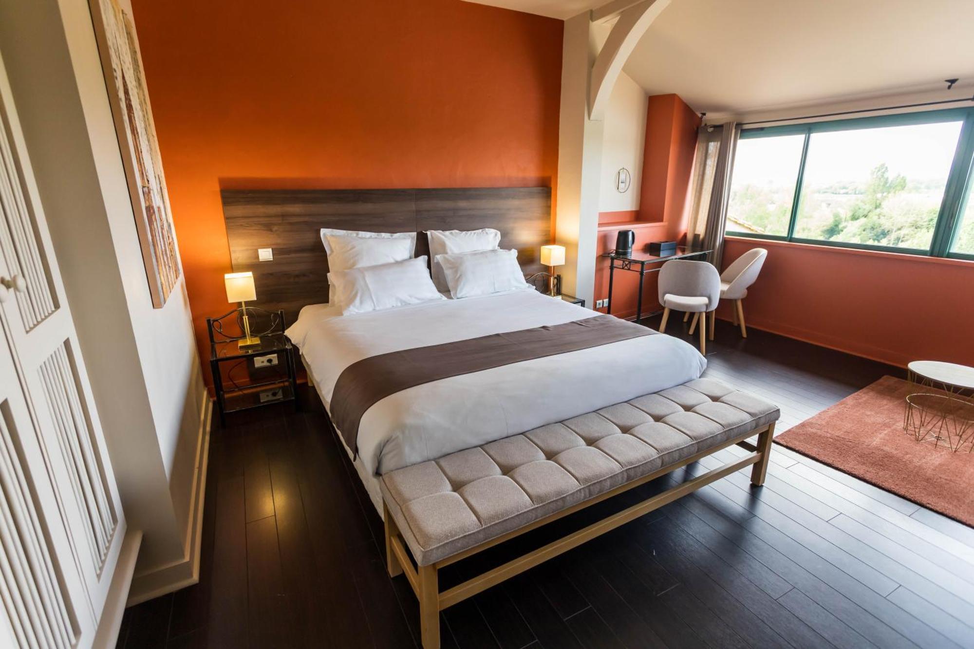 Hotel Restaurant Cote Garonne Le Balcon Des Dames - Tonneins Fauillet Marmande - Vue Panoramique Bord De Garonne Chambres Climatisees Экстерьер фото