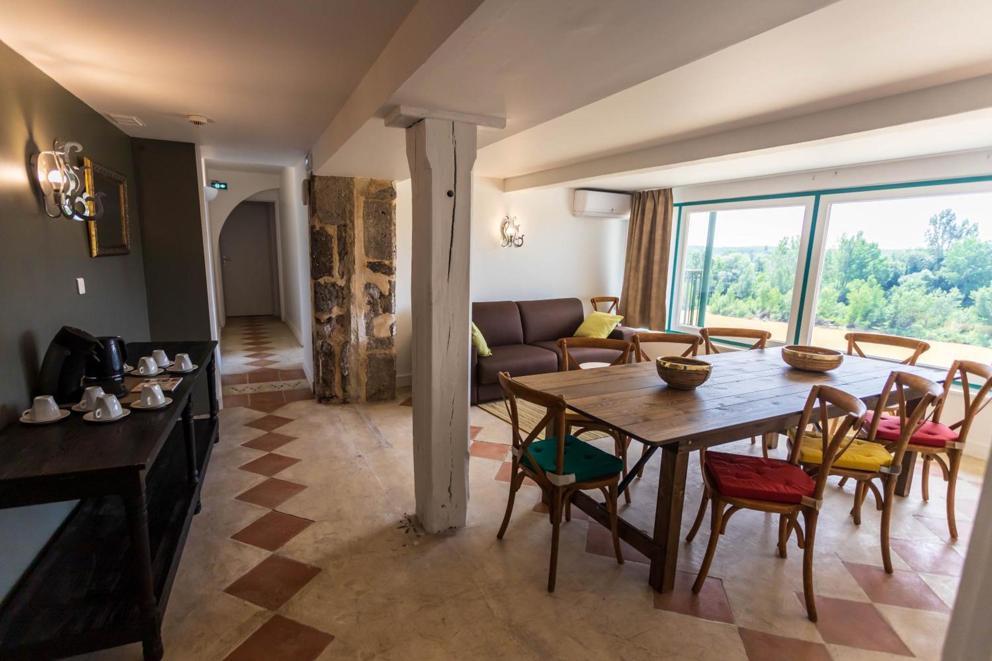Hotel Restaurant Cote Garonne Le Balcon Des Dames - Tonneins Fauillet Marmande - Vue Panoramique Bord De Garonne Chambres Climatisees Экстерьер фото