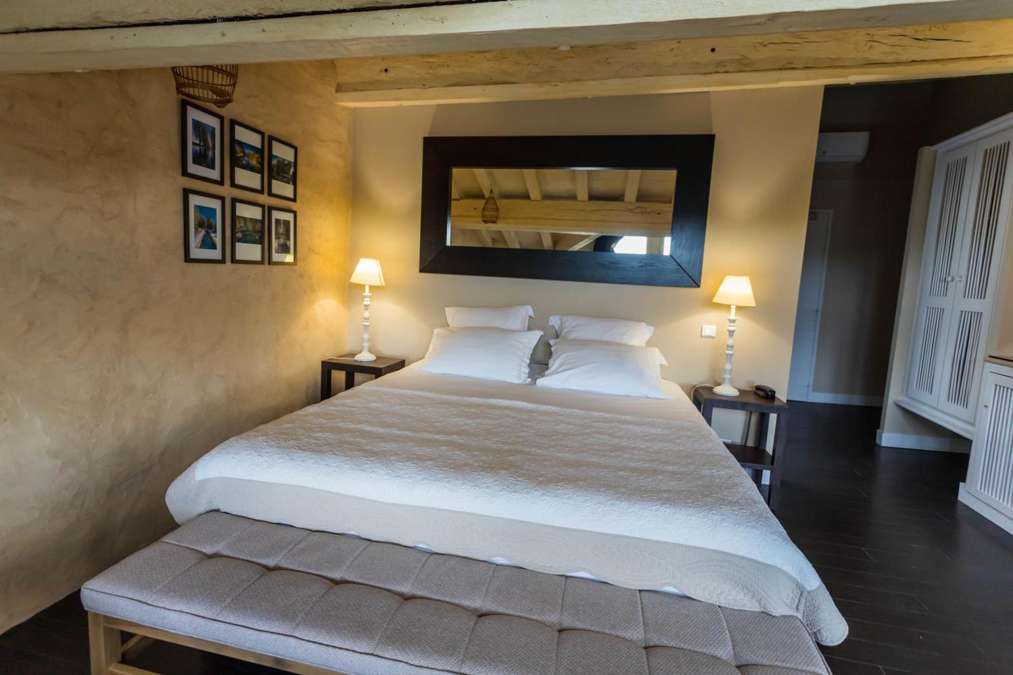 Hotel Restaurant Cote Garonne Le Balcon Des Dames - Tonneins Fauillet Marmande - Vue Panoramique Bord De Garonne Chambres Climatisees Экстерьер фото